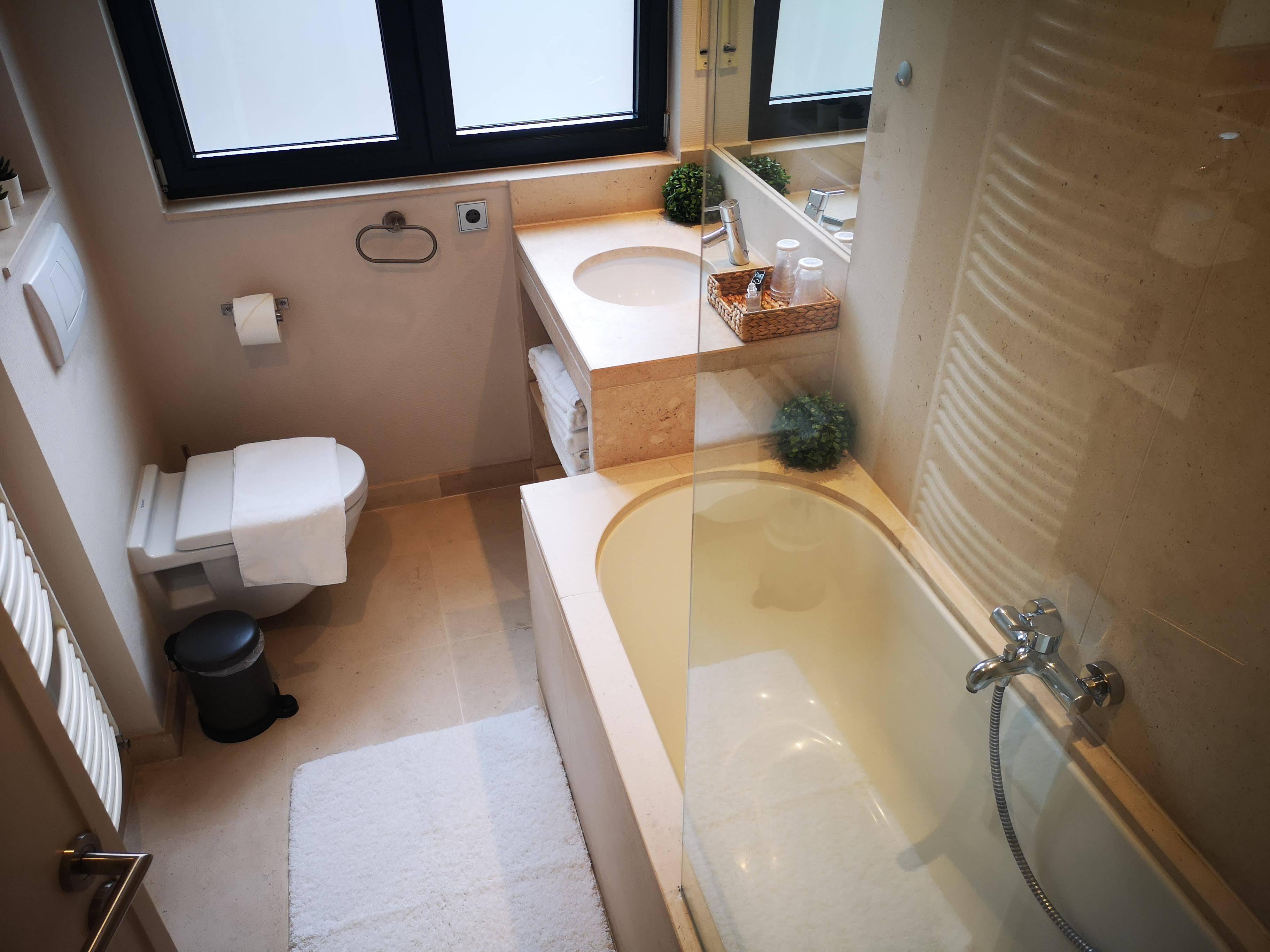 Shs City Belair Apartment